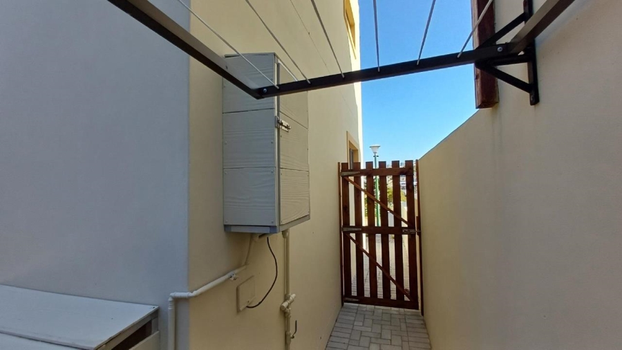 2 Bedroom Property for Sale in Vakansieplaas Western Cape